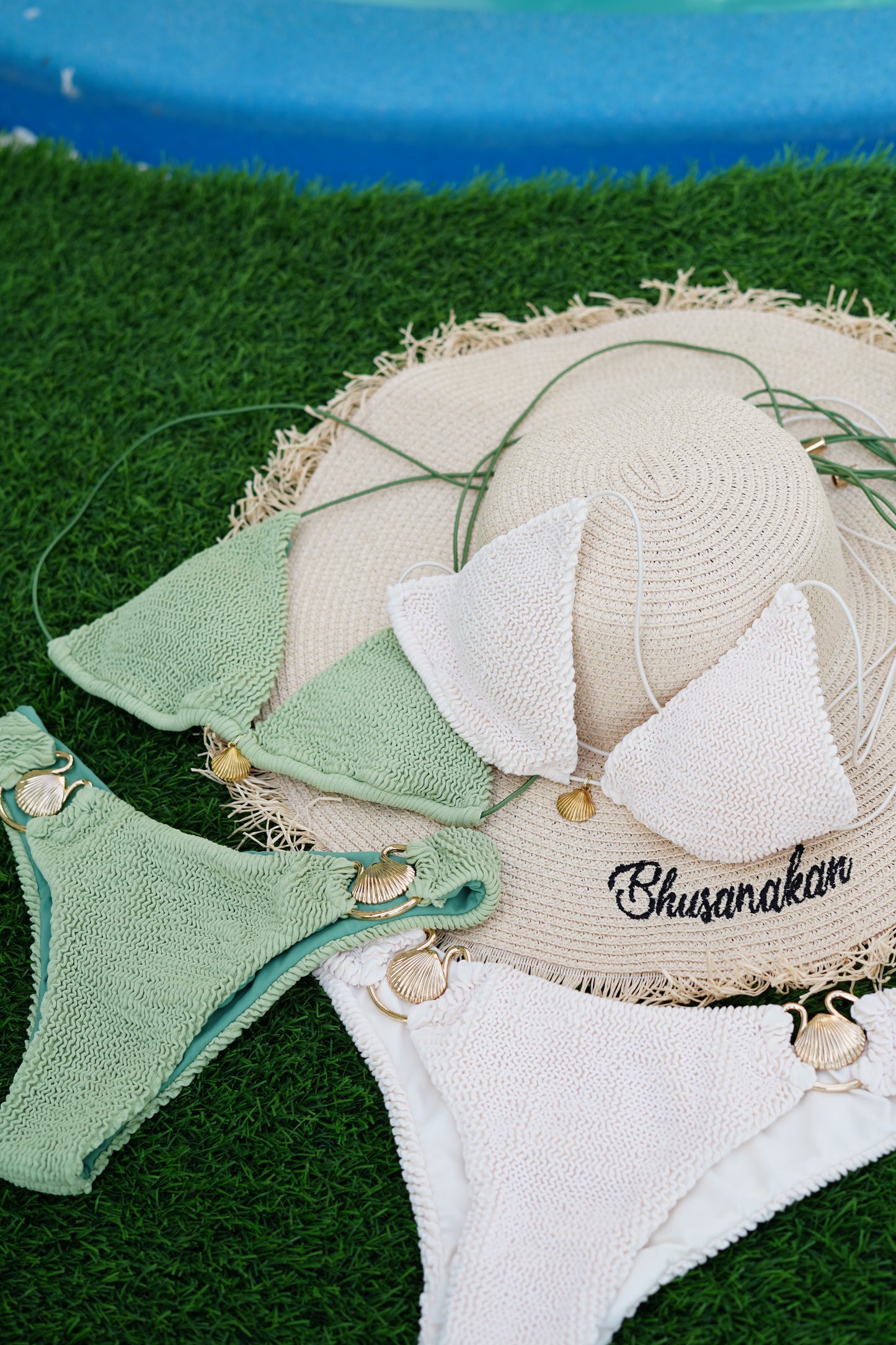 BHUSANAKAN SWIMWEAR ชุดว่ายน้ำ บิกินี่ผ้าย่น Crinkle Bikini แต่งด้วยอะไหล่ทองรูปเปลือกหอย