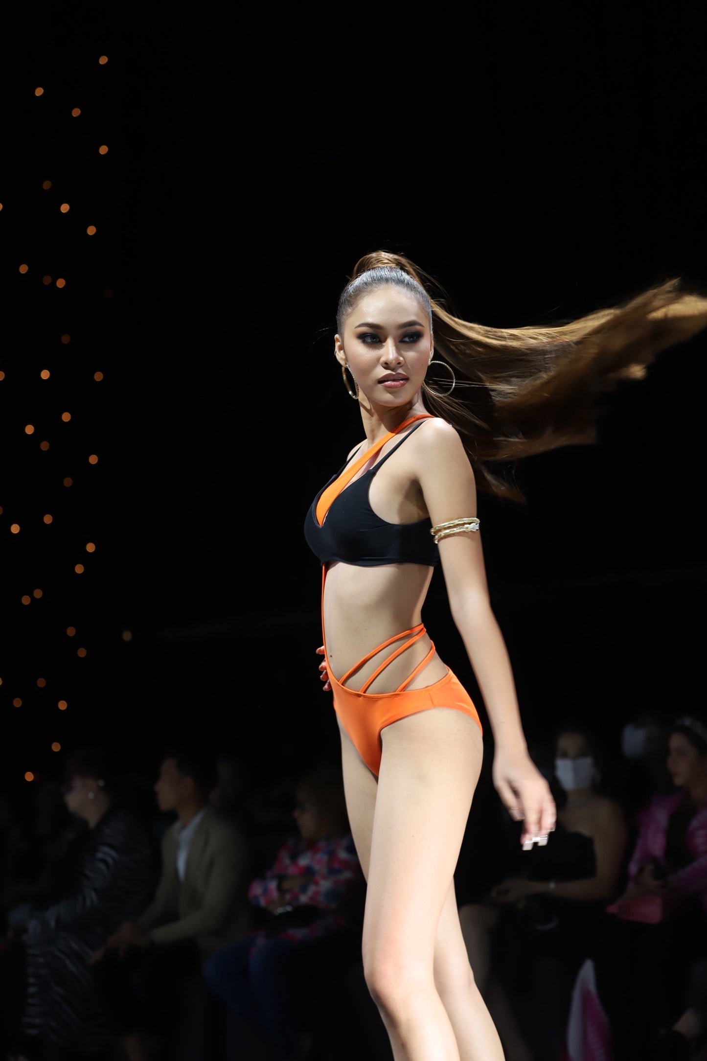 BHUSANAKAN SWIMWEAR ชุดว่ายน้ำ เซ็ต2ชิ้น สีส้มดำ แบบเก๋ๆชิคๆ ส่งตรงจากรันเวย์ Miami Swim Week 2023 ค่ะ ชุดนี้สีใหม่ ส้มสดๆรับซัมเมอร์กันค่า