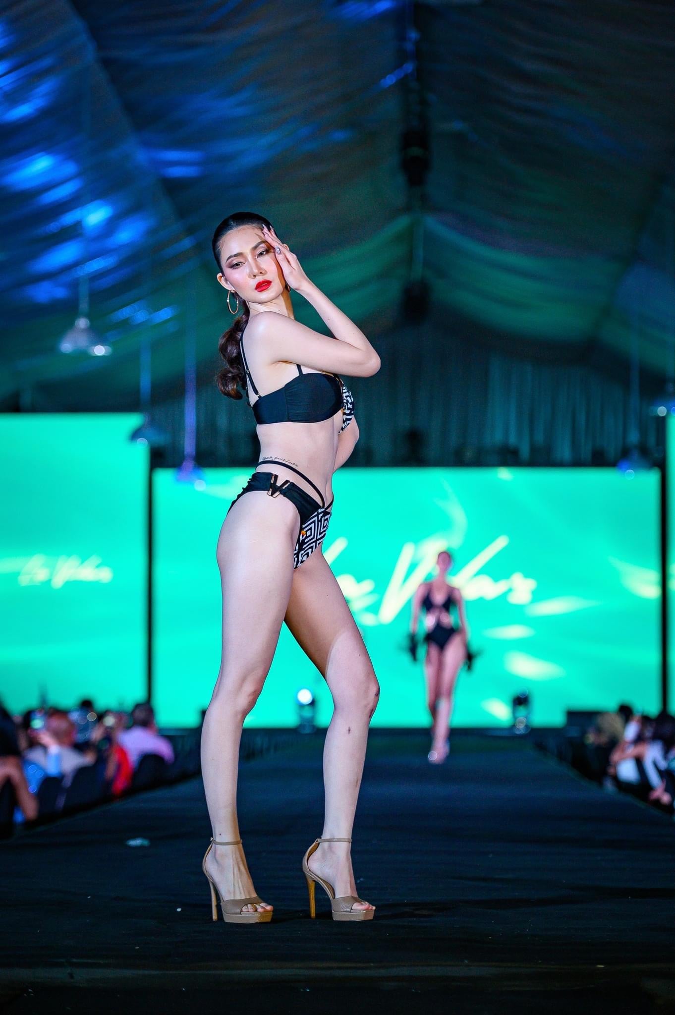 BHUSANAKAN SWIMWEAR Toucan Bikini ชุดว่ายน้ำ บิกินี่ น้องนกเงือก ลายผ้า exclusive เฉพาะร้านเรา แบบที่ลงมาจากรันเวย์ Miami Swim Week 2023 ที่ USA ค่ะ