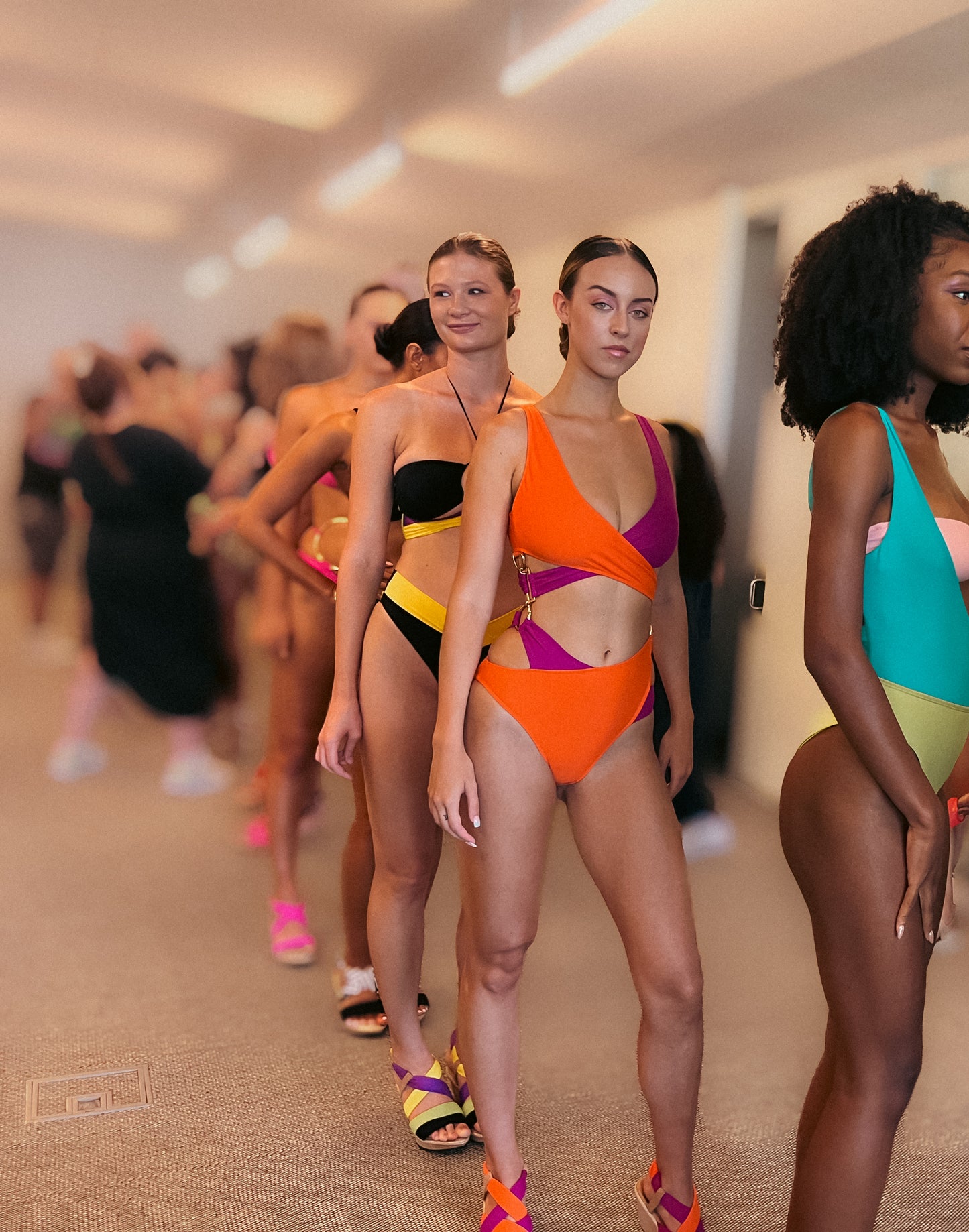 BHUSANAKAN SWIMWEAR ชุดว่ายน้ำ วันพีซแบบเก๋ๆ สีทูโทน ชุดนี้คือ1ใน8 ชุดที่ทางร้านนำไปโชว์บนรันเวย์ MIAMI SWIM WEEK 2023 ที่อเมริกาค่ะ