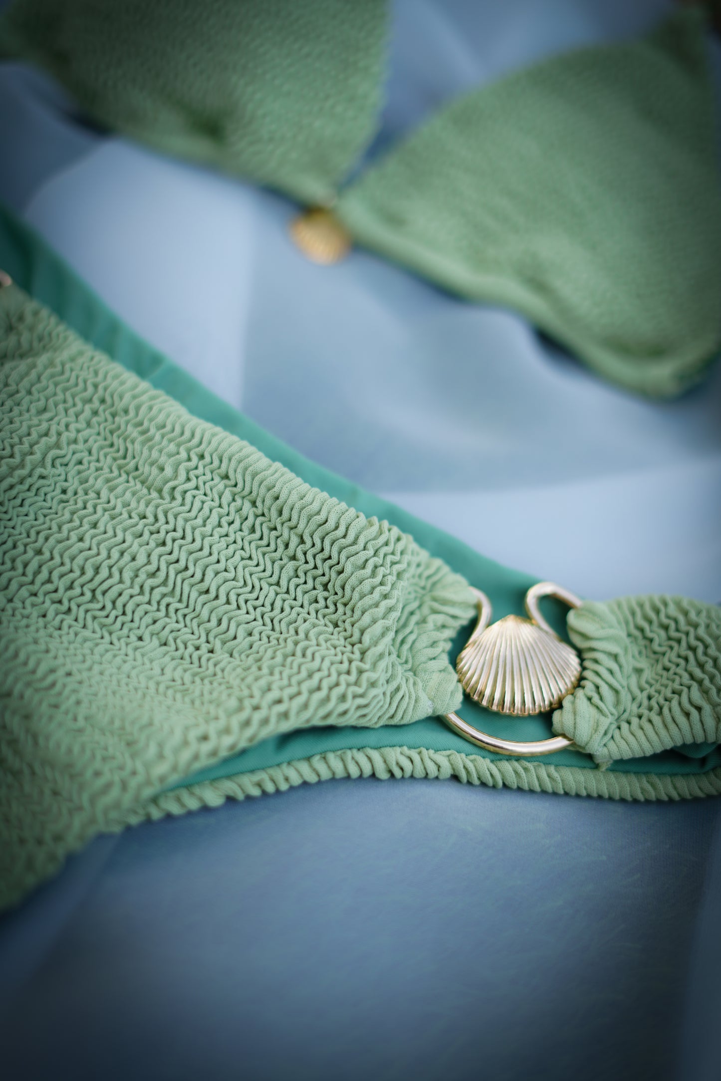 BHUSANAKAN SWIMWEAR ชุดว่ายน้ำ บิกินี่ผ้าย่น Crinkle Bikini แต่งด้วยอะไหล่ทองรูปเปลือกหอย