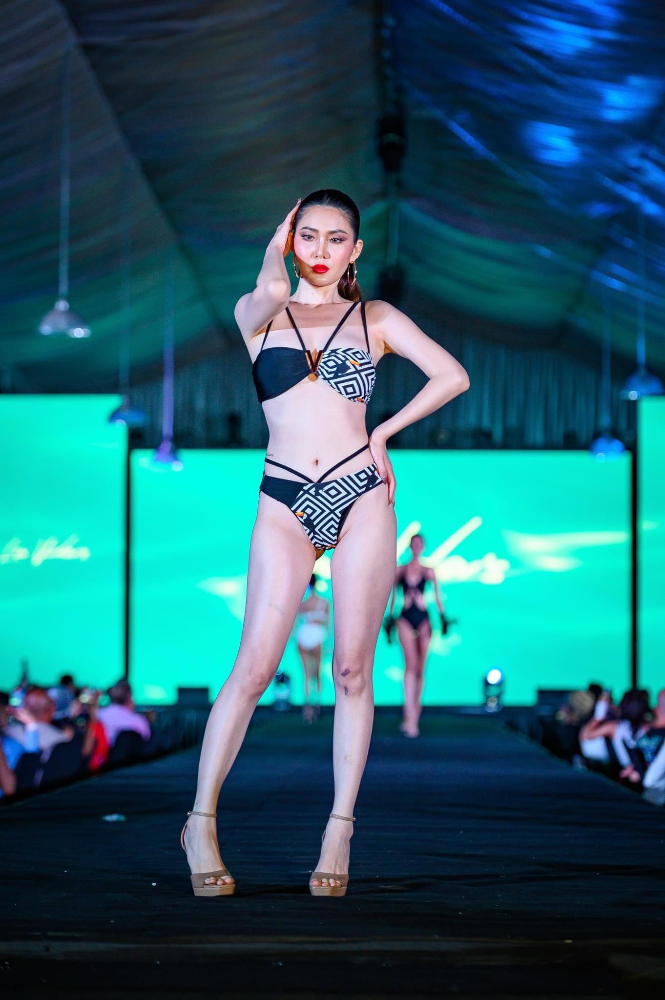 BHUSANAKAN SWIMWEAR Toucan Bikini ชุดว่ายน้ำ บิกินี่ น้องนกเงือก ลายผ้า exclusive เฉพาะร้านเรา แบบที่ลงมาจากรันเวย์ Miami Swim Week 2023 ที่ USA ค่ะ