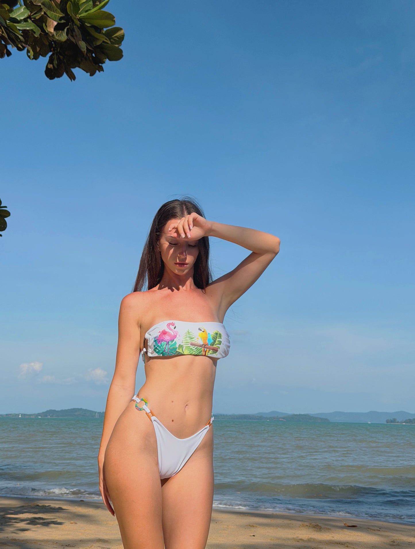 BHUSANAKAN SWIMWEAR บิกินี่รุ่น "Macaw" เกาะอก บิกินี่ผู้หญิง สายคล้องคอถอดได้ ลายนก Exclusive 2 สี