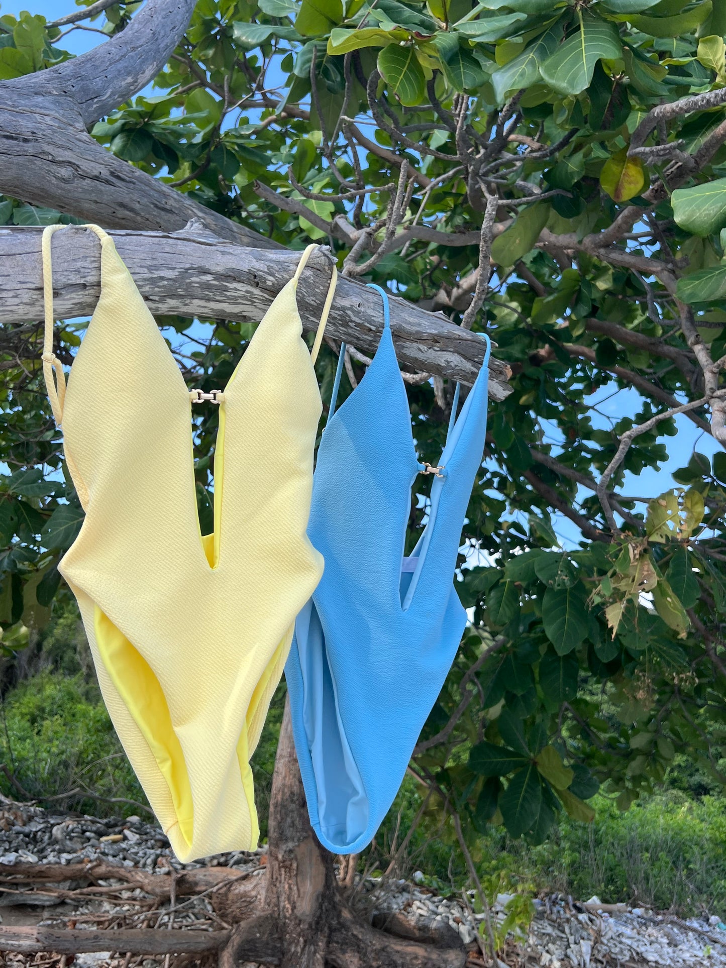 BHUSANAKAN SWIMWEAR รุ่น "Pastel One-piece" วันพีซเว้าสูงสีลูกกวาดพาสเทล เก็บทรงดี ผ้านุ่มเนียนใส่สบาย ใส่คู่กางเกงขาสั้น น่ารักๆ
