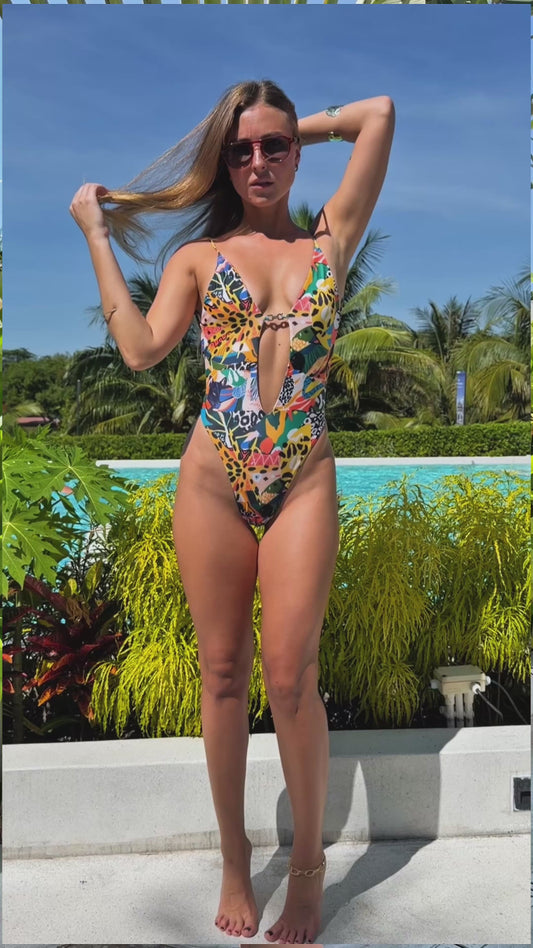 BHUSANAKAN SWIMWEAR รุ่น "Leopard & Panther One-piece" วันพีซเว้าสูง เก็บทรงดี ผ้านุ่มเนียนใส่สบายมาก